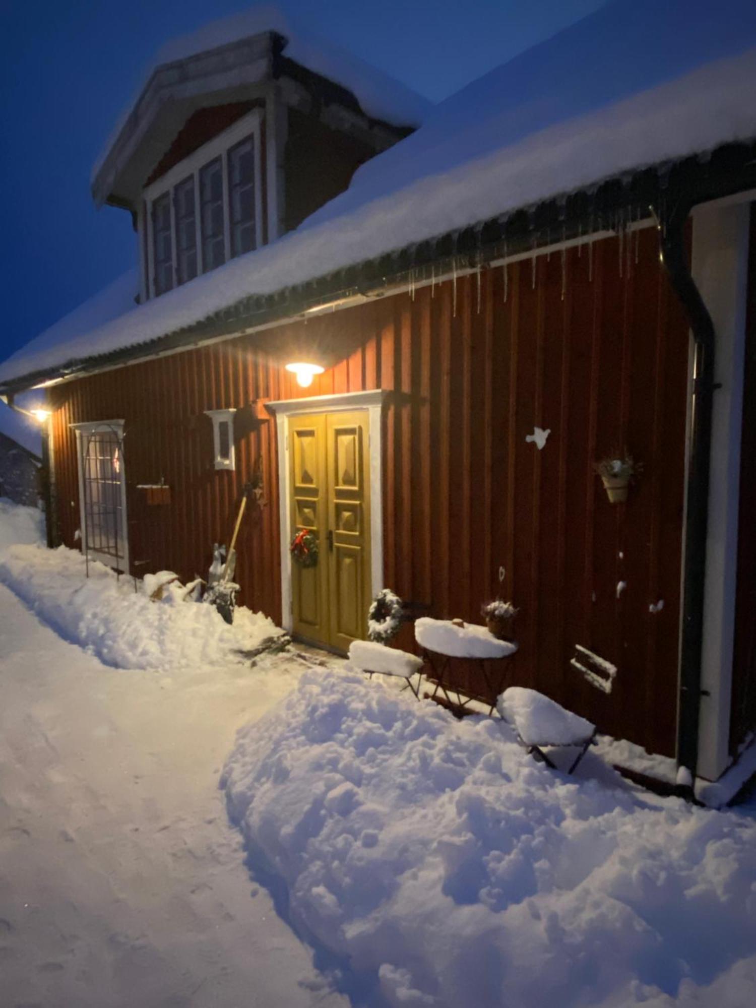 Willa Roeda Huset Hallstahammar Zewnętrze zdjęcie